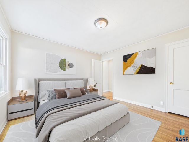 1709 S 7th Ave Avenue, Sioux Falls, SD 57105