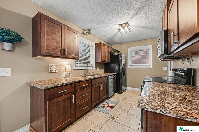 4541 N 85th Street, Omaha, NE 68134