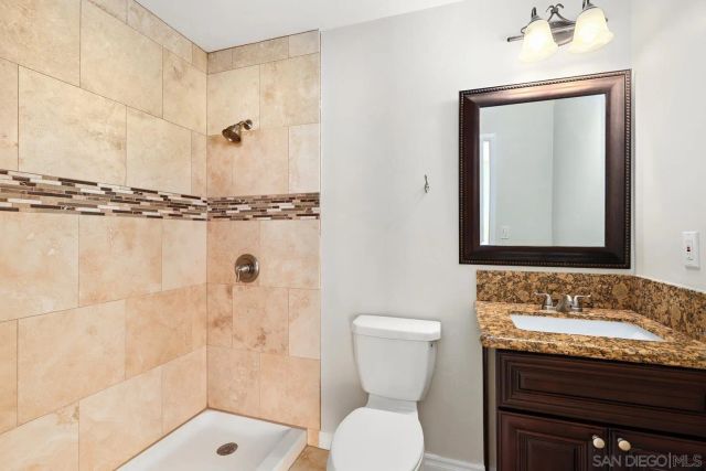 8761 Menkar Rd, San Diego, CA 92126