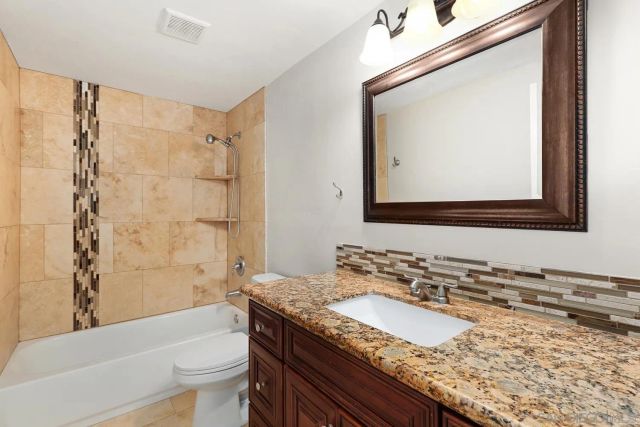 8761 Menkar Rd, San Diego, CA 92126