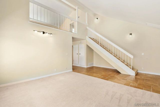 8761 Menkar Rd, San Diego, CA 92126