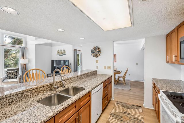 485 Sea Cloud Circle, Edisto Island, SC 29438
