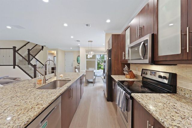 4873 NW 16th Terrace, Boca Raton, FL 33431
