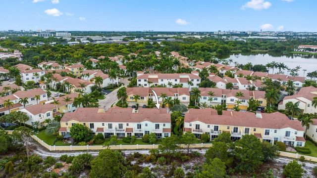4873 NW 16th Terrace, Boca Raton, FL 33431