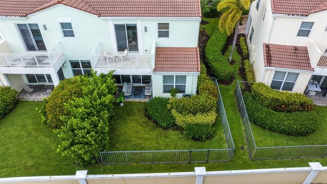 4873 NW 16th Terrace, Boca Raton, FL 33431