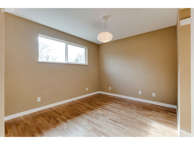 555 STAFFORD Ct, Eugene, OR 97405