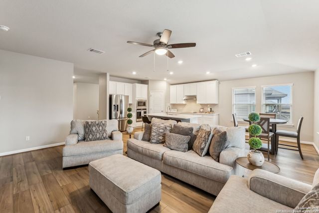 320 Shelton Pass, Cibolo, TX 78108