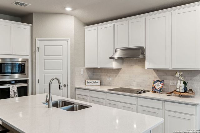 320 Shelton Pass, Cibolo, TX 78108