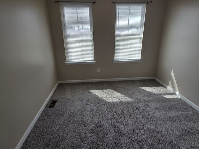 4109 George Buchanan Dr, La Vergne, TN 37086