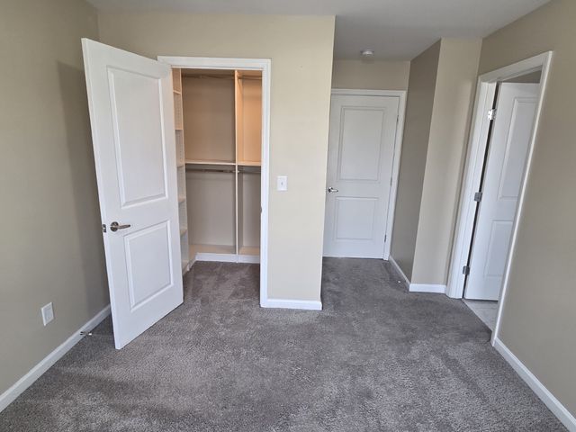 4109 George Buchanan Dr, La Vergne, TN 37086