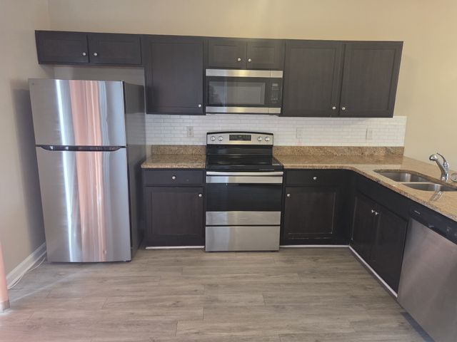 4109 George Buchanan Dr, La Vergne, TN 37086