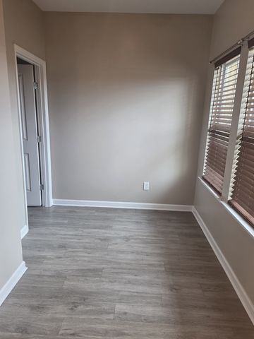 4109 George Buchanan Dr, La Vergne, TN 37086