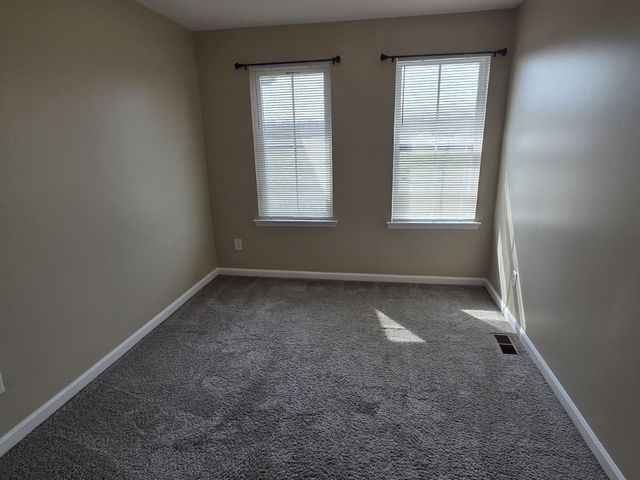 4109 George Buchanan Dr, La Vergne, TN 37086