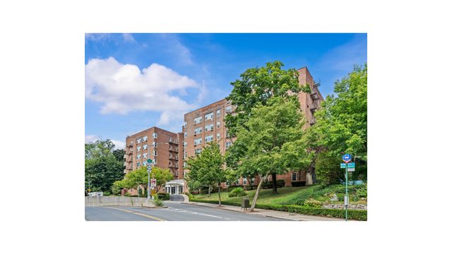 629 KAPPOCK Street # 7N, New York City, NY 10463