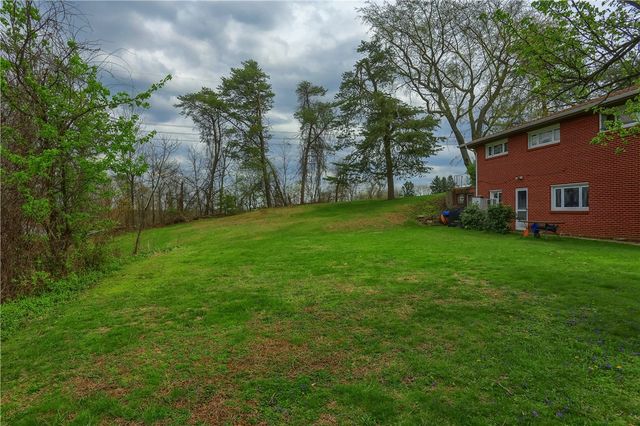 3092 Brodhead Road, Center Twp, PA 15001
