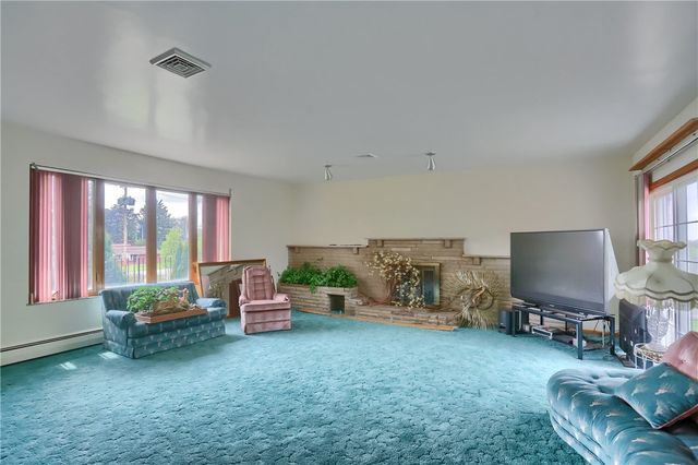 3092 Brodhead Road, Center Twp, PA 15001