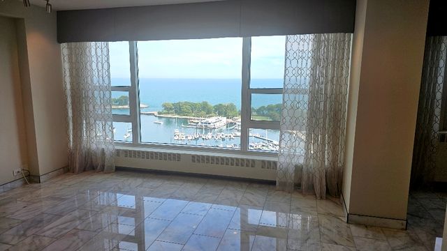 3180 N Lake Shore Drive 17F, Chicago, IL 60657