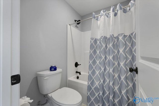 8220 Nantucket Circle, Owens Cross Roads, AL 35763