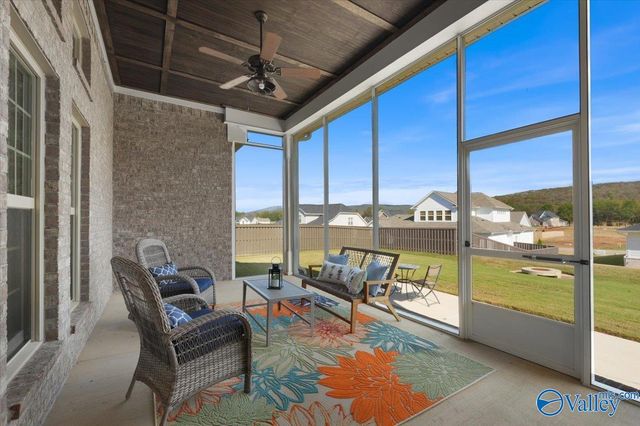 8220 Nantucket Circle, Owens Cross Roads, AL 35763