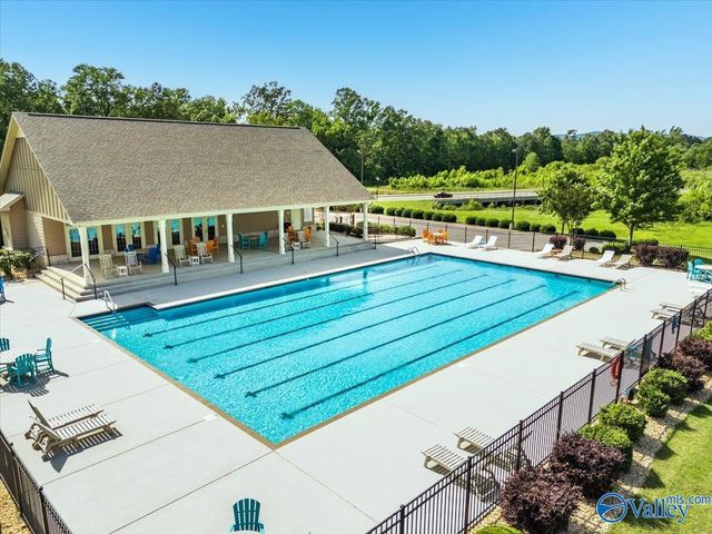 8220 Nantucket Circle, Owens Cross Roads, AL 35763