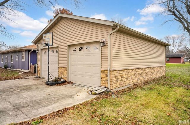 218 Pine Street, Vincennes, IN 47591