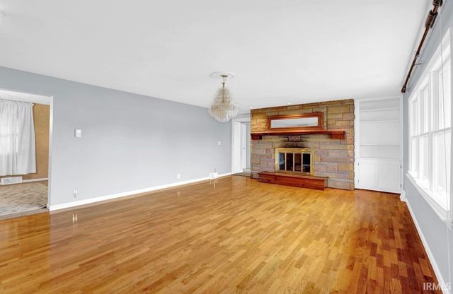 218 Pine Street, Vincennes, IN 47591