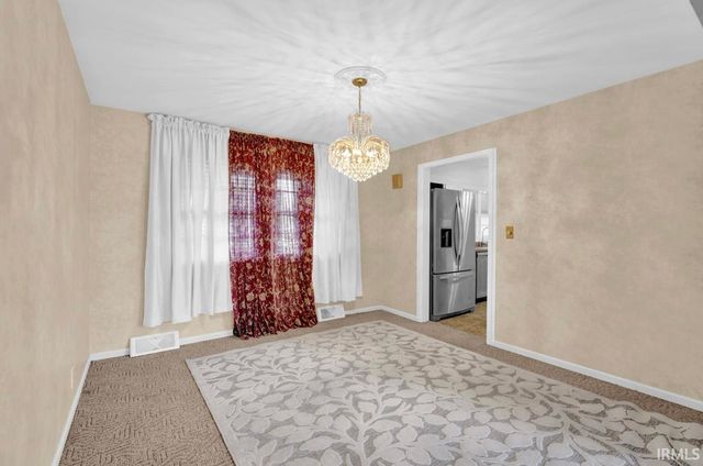 218 Pine Street, Vincennes, IN 47591