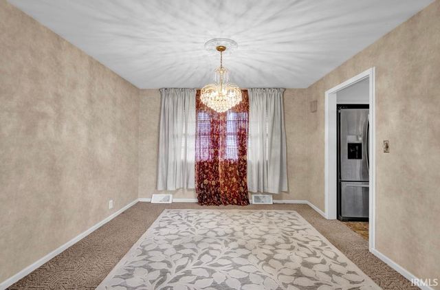 218 Pine Street, Vincennes, IN 47591