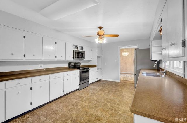 218 Pine Street, Vincennes, IN 47591