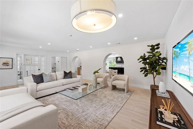 1420 Campamento Ave, Coral Gables, FL 33156