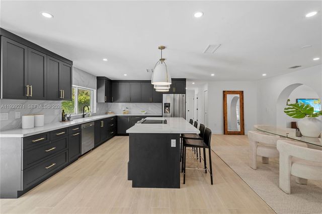 1420 Campamento Ave, Coral Gables, FL 33156