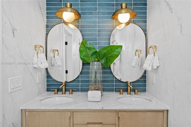 1420 Campamento Ave, Coral Gables, FL 33156