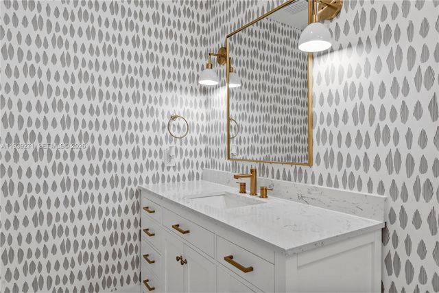 1420 Campamento Ave, Coral Gables, FL 33156