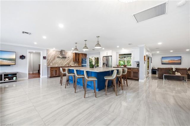 1902 Princess CT, Naples, FL 34110