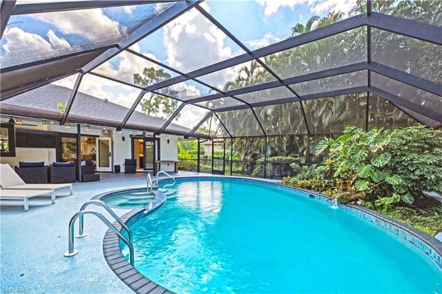 1902 Princess CT, Naples, FL 34110