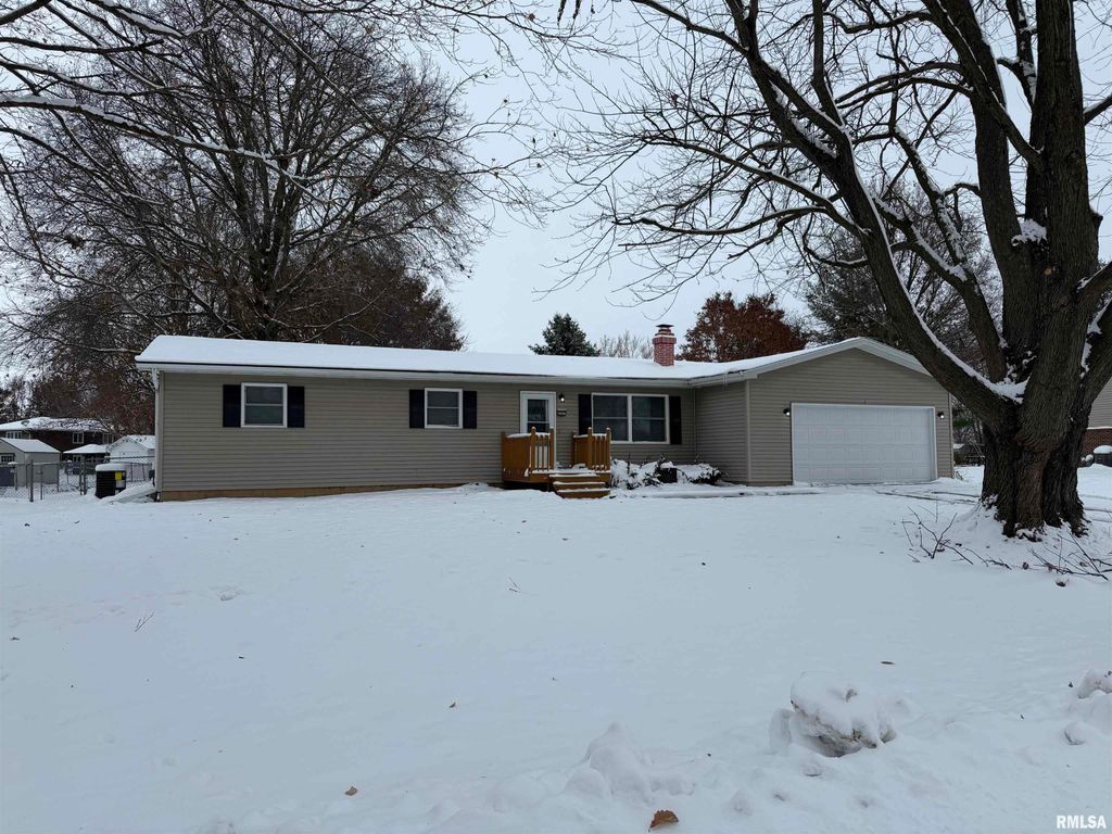 4267 EVERGREEN Drive, Galesburg, IL 61401