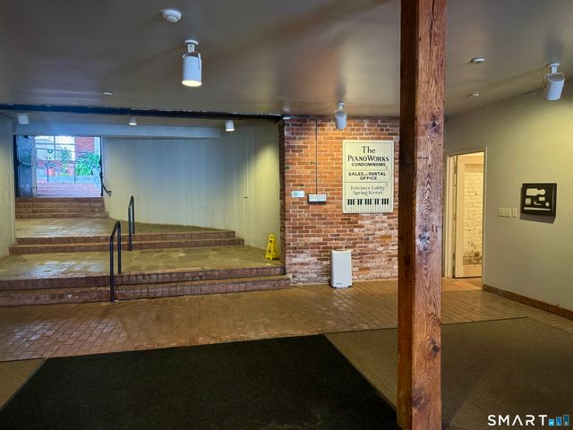 92 Main Street 107, Deep River, CT 06417