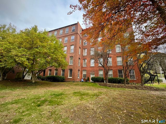 92 Main Street 107, Deep River, CT 06417