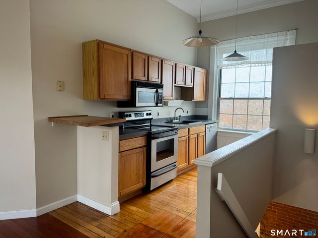 92 Main Street 107, Deep River, CT 06417