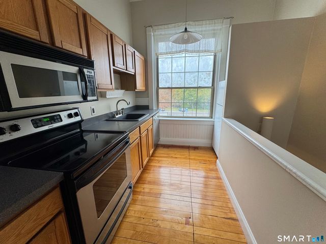 92 Main Street 107, Deep River, CT 06417