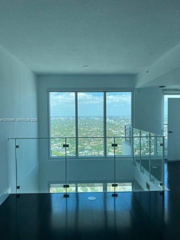60 SW 13th St 4611, Miami, FL 33130