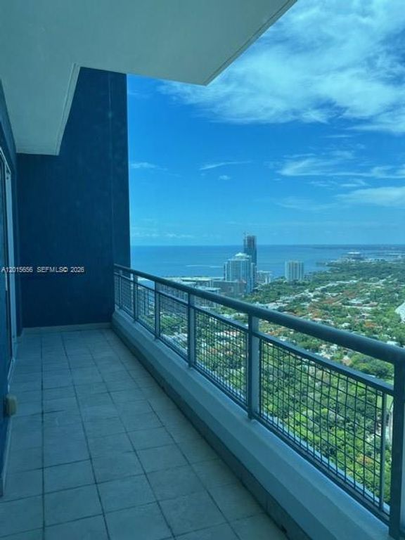 60 SW 13th St 4611, Miami, FL 33130