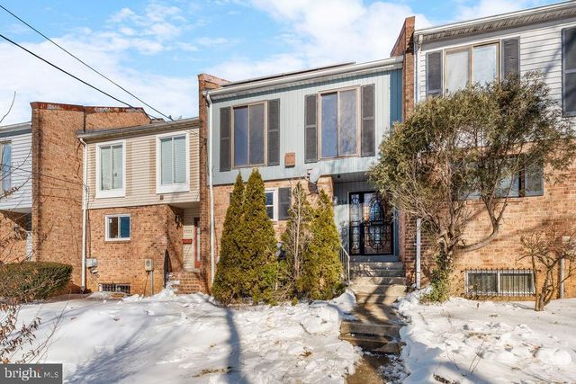 5034 NASH ST NE, Washington, DC 20019