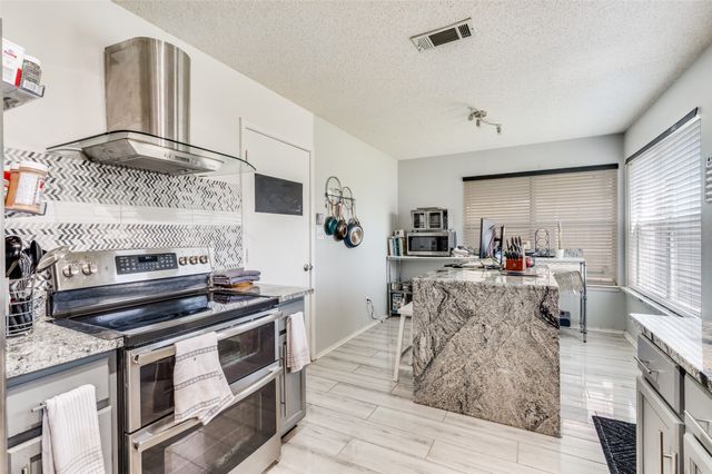 813 Ponderosa Ridge, Little Elm, TX 75068