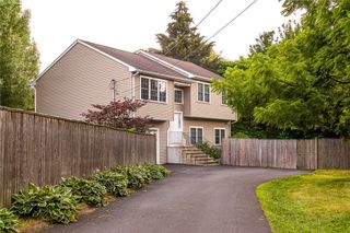 93 Maywood Avenue, Warwick, RI 02889