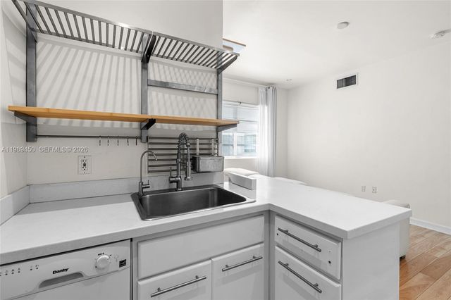 1211 Pennsylvania Ave E1, Miami Beach, FL 33139