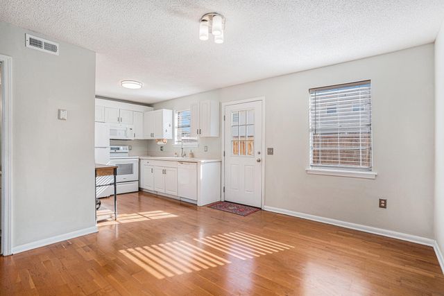 415 Parkdale Drive 14d, Charleston, SC 29414