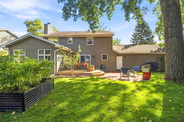 29 PHEASANT COURT, Appleton, WI 54915