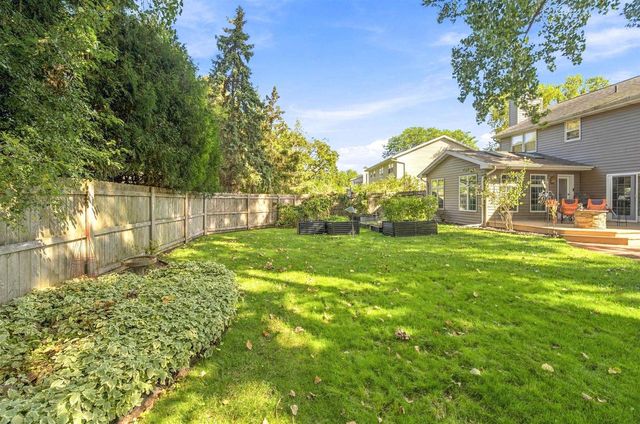 29 PHEASANT COURT, Appleton, WI 54915