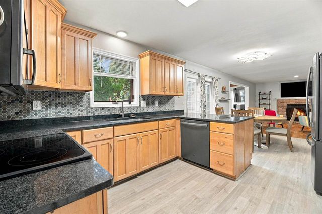 29 PHEASANT COURT, Appleton, WI 54915